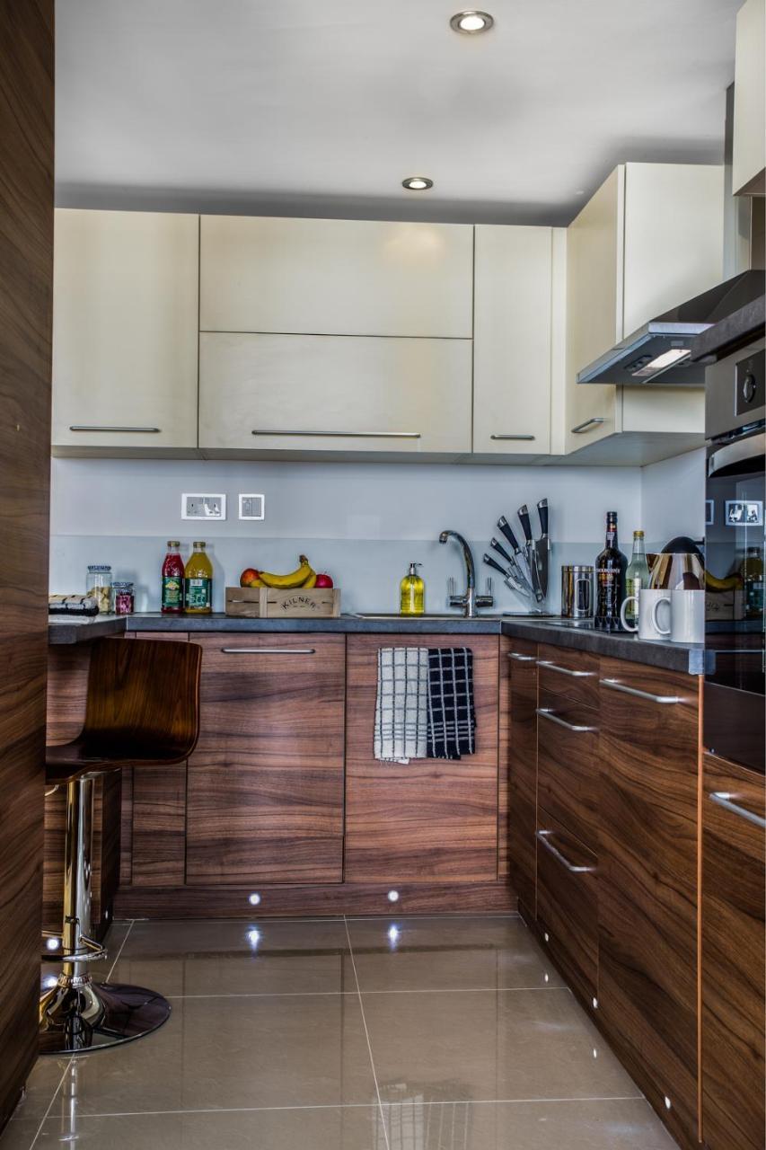 Livin' Serviced Apartments Watford Szoba fotó