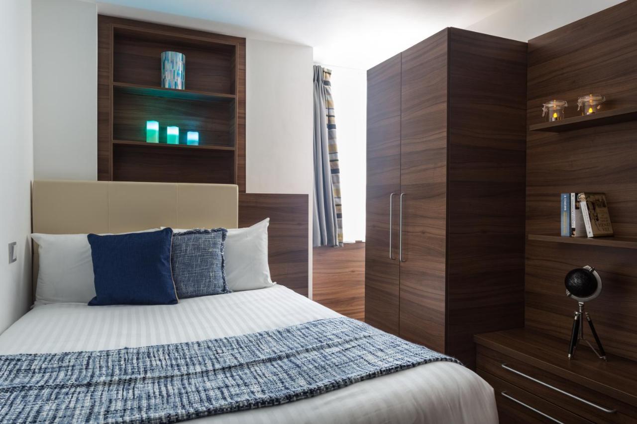 Livin' Serviced Apartments Watford Szoba fotó